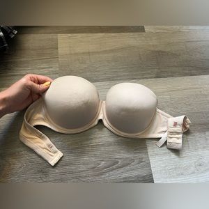 VS strapless bra